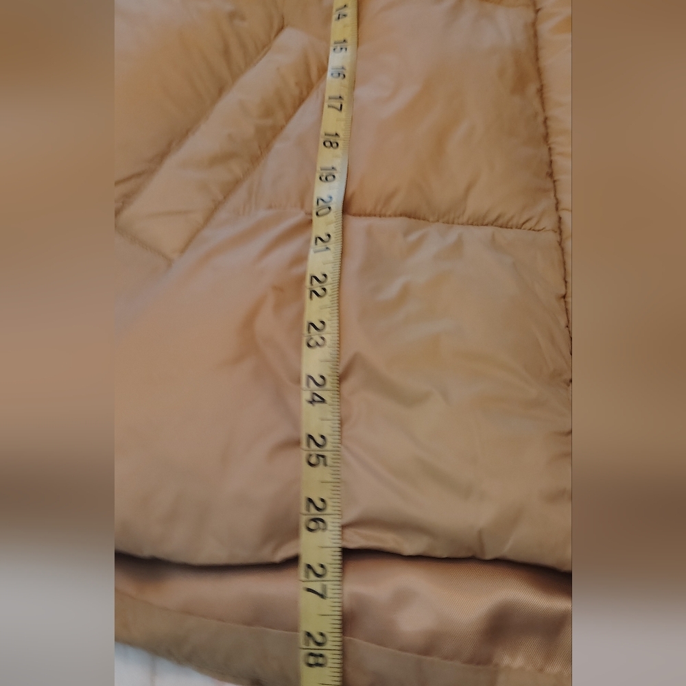 Abercrombie & Fitch Women's Beige Puffer Jacket - Picture 11 of 12